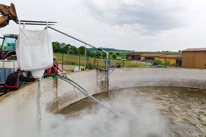 Einsatz von Zeolith und Mikroorganismen-Fermenten bei der probiotischen Güllefermentation